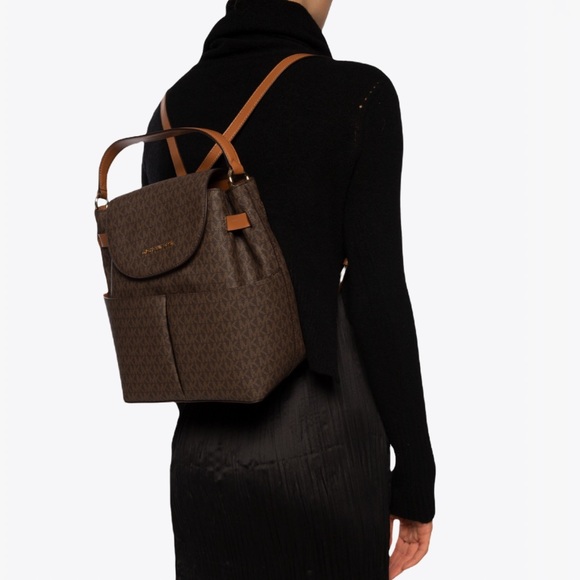 Michael Kors Large Convertible Backpack Women’s Bags - Picture 16 of 17